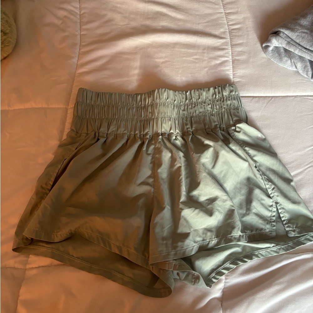 Pop flex shorts